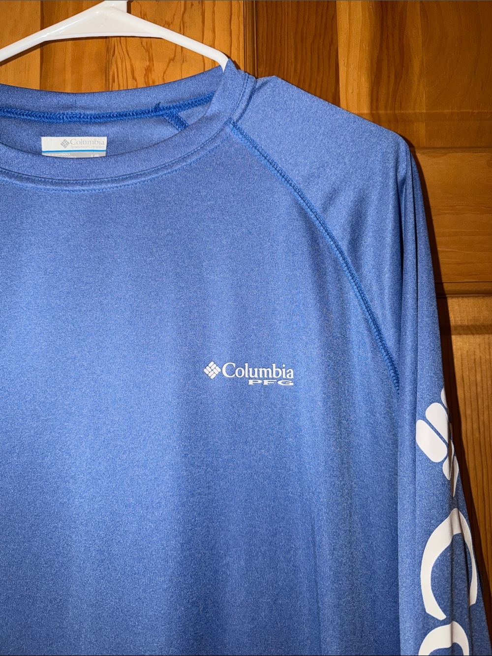 Columbia Men's PFG Blue Performance Shirt